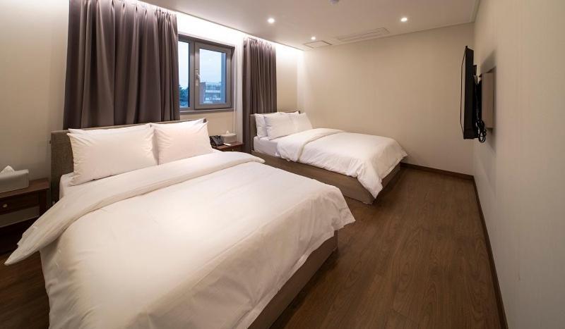 Centro Hotel Chilgok Kültér fotó