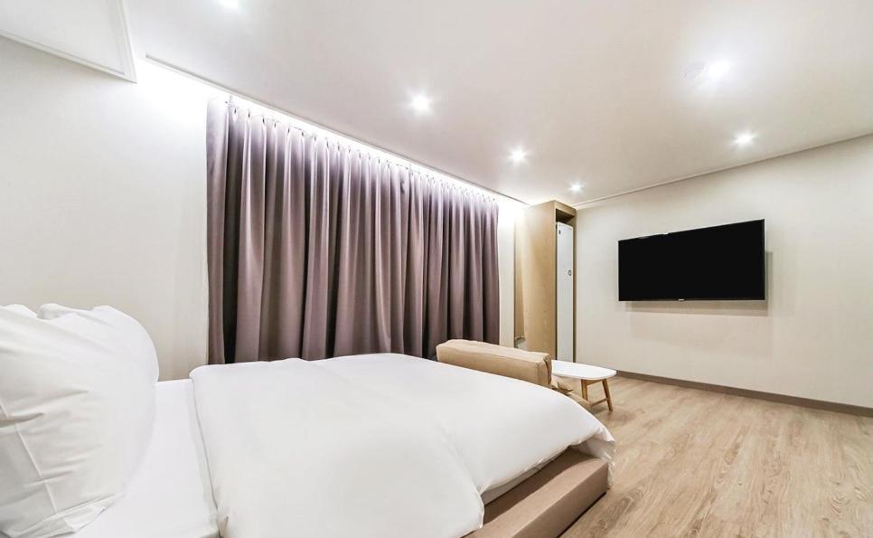 Centro Hotel Chilgok Kültér fotó