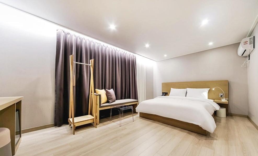 Centro Hotel Chilgok Kültér fotó