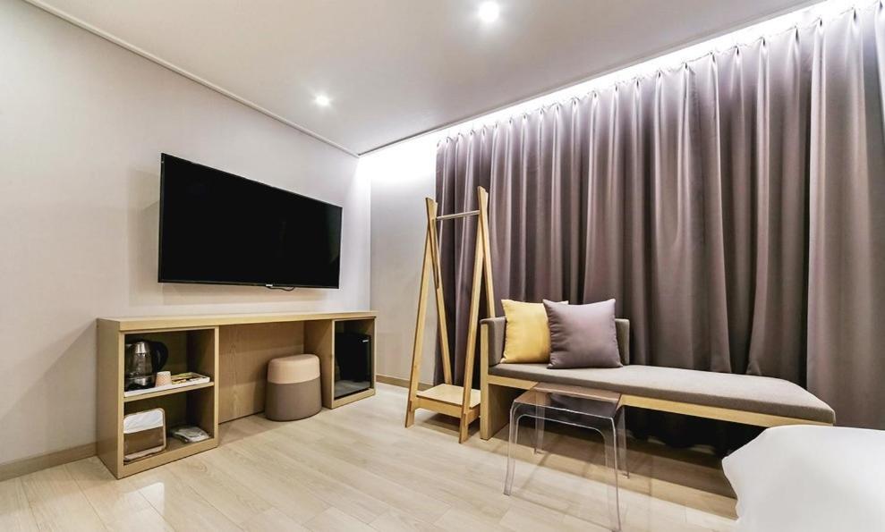 Centro Hotel Chilgok Kültér fotó