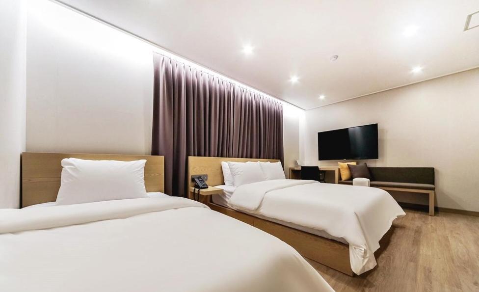 Centro Hotel Chilgok Kültér fotó